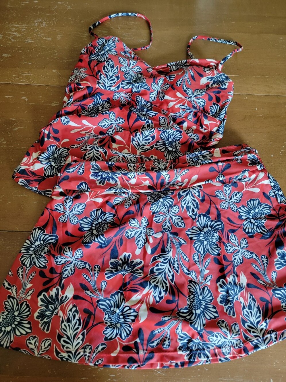 Red White And Blue Floral Tankini Top and Swim Skirt Set Size M NWT